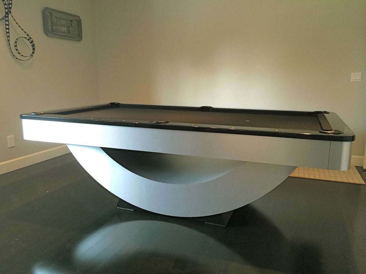 Golden West Billiards Reverse Rainbow Pool Table
