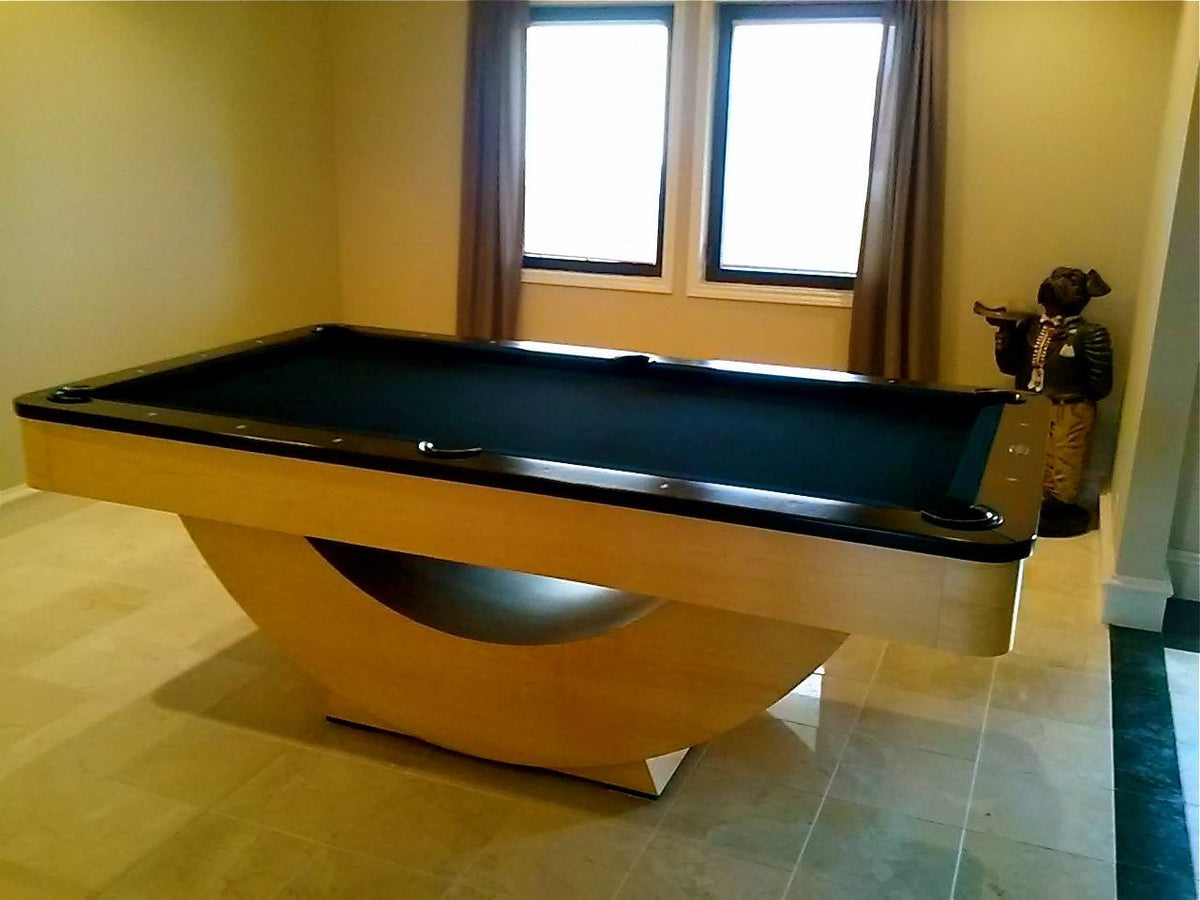 Golden West Billiards Reverse Rainbow Pool Table